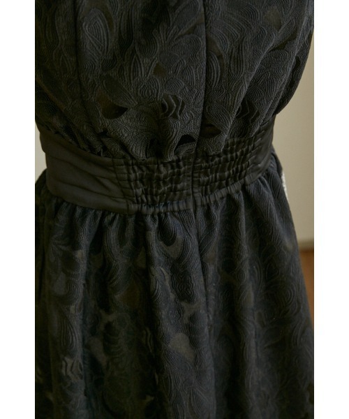 Estella.K(エステラケー)の「Sophie Jacquard Long Dress サテンジャガードドレス(ワンピース・レディース・ブラック/ライトベージュ・FREE)」の13枚目の写真