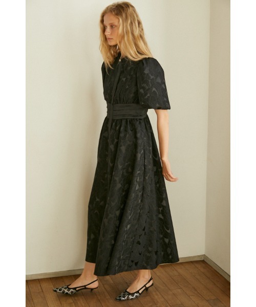 Estella.K(エステラケー)の「Sophie Jacquard Long Dress サテンジャガードドレス(ワンピース・レディース・ブラック/ライトベージュ・FREE)」の15枚目の写真