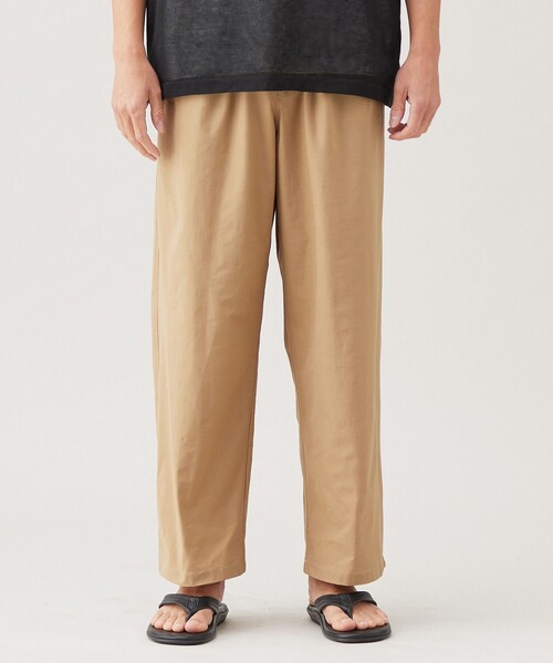 UNFILO(アンフィーロ)の「スラブジャージー ワイドパンツ(その他パンツ・メンズ・ベージュ系/ブラック系・SMALL/MEDIUM/LARGE/X-LARGE)」の1枚目の写真