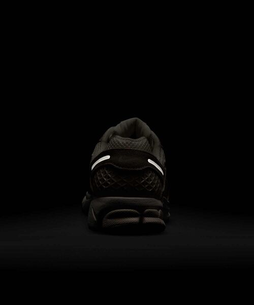 スニーカー NIKE W ZOOM VOMERO 5 HQ0458-200 Nike Zoom Vomero 5 Beach HQ0458-200