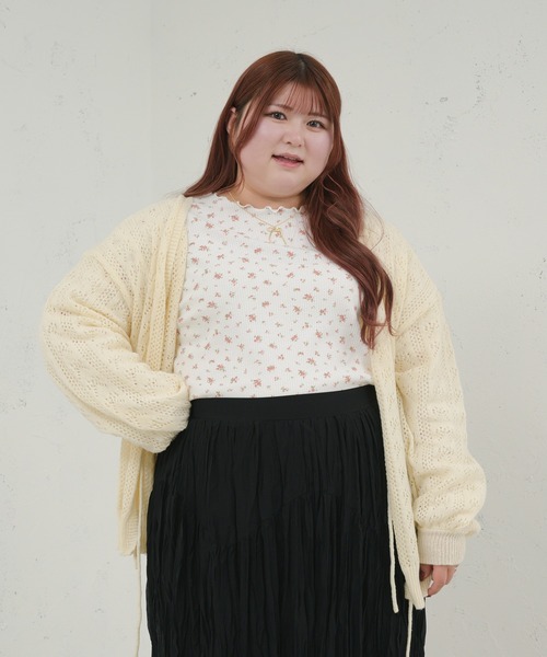 Louiosy（ルオシー）の「【大きいサイズ】 ワッフル花柄プリントトップス（Tシャツ/カットソー・レディース・杢グレー/レッド系その他・3L/X-LARGE/4L）」の2枚目の写真