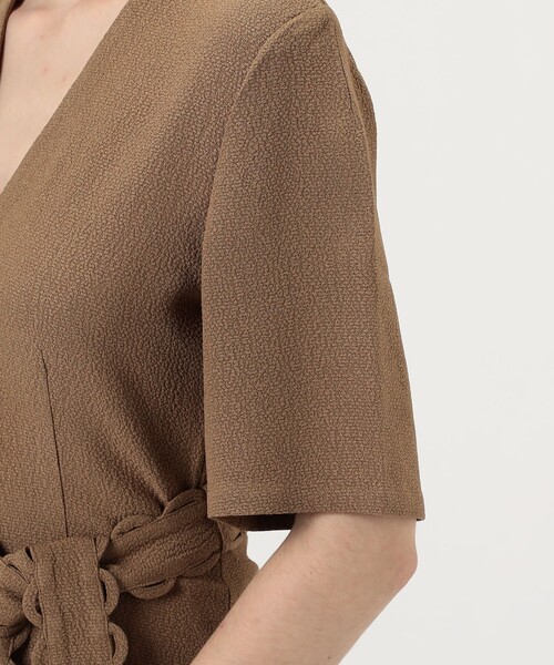 BY MALENE BIRGER(バイマレーネビルガー)の「BY MALENE BIRGER ULLAS ベルトブラウス(シャツ/ブラウス・レディース・ベージュ/ブラック・34)」の3枚目の写真