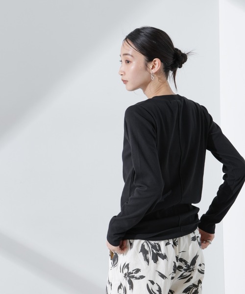 NANO universe(ナノユニバース)の「抗菌防臭リブロングスリーブTシャツ(Tシャツ/カットソー・レディース・ブラック/ライトグレー/ホワイト・FREE)」の15枚目の写真