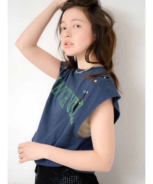 Ungrid（アングリッド）の「ショルダーリメイクロゴタンクトップ（タンクトップ・レディース・ネイビー/ボルドー/ライトグレー・FREE）」の11枚目の写真