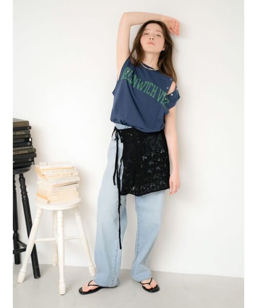 Ungrid（アングリッド）の「ショルダーリメイクロゴタンクトップ（タンクトップ・レディース・ネイビー/ボルドー/ライトグレー・FREE）」の12枚目の写真