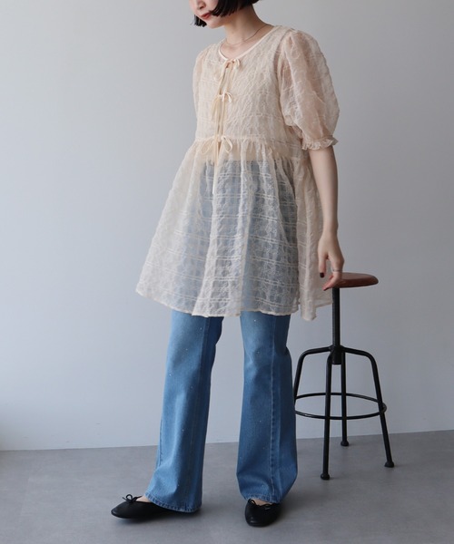 earth music&ecology(アースミュージックアンドエコロジー)の「【WEB限定/前後2WAY】シアーパフチュニック(チュニック・レディース・アイボリー/グレー/ピンク/ライトブルー・FREE)」の13枚目の写真