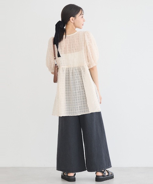 earth music&ecology(アースミュージックアンドエコロジー)の「【WEB限定/前後2WAY】シアーパフチュニック(チュニック・レディース・アイボリー/グレー/ピンク/ライトブルー・FREE)」の10枚目の写真