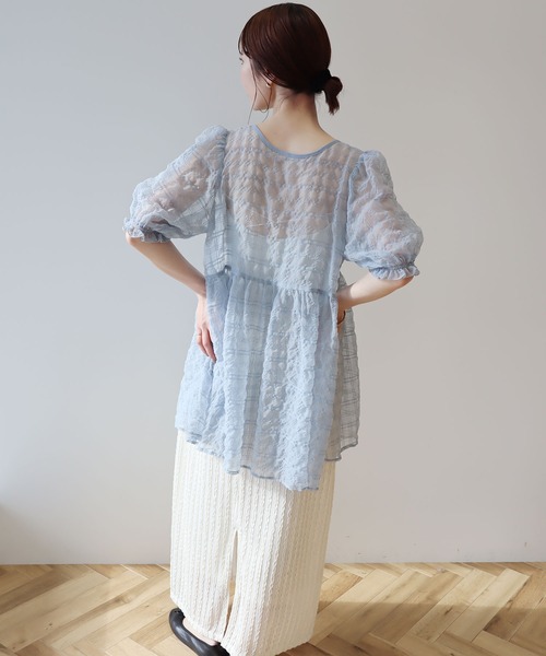 earth music&ecology(アースミュージックアンドエコロジー)の「【WEB限定/前後2WAY】シアーパフチュニック(チュニック・レディース・アイボリー/グレー/ピンク/ライトブルー・FREE)」の20枚目の写真