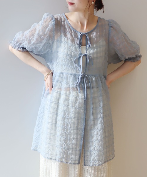 earth music&ecology(アースミュージックアンドエコロジー)の「【WEB限定/前後2WAY】シアーパフチュニック(チュニック・レディース・アイボリー/グレー/ピンク/ライトブルー・FREE)」の17枚目の写真