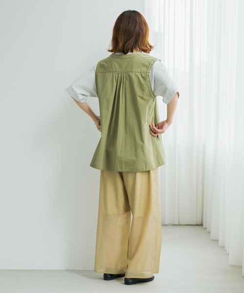 studio CLIP(スタディオクリップ)の「フロントリボンフレアベスト(ベスト・レディース・スモーク/カーキ・FREE)」の17枚目の写真