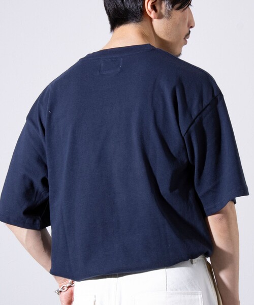 GLOSTER（グロスター）の「【GLOSTER/グロスター】裾ドロスト 機能素材Tシャツ 無地T ショートスリーブ（Tシャツ/カットソー・メンズ・オフホワイト/チャコールグレー/グレー/サックスブルー/グレイッシュベージュ/ネイビー・M/L/XL）」の17枚目の写真