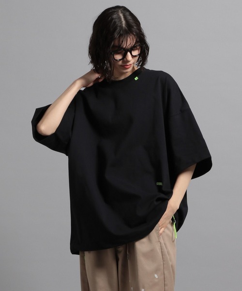 GEORGE'S(ジョージズ)の「エンブロイダリーTシャツ(Tシャツ/カットソー・メンズ・ホワイト/ブラック・MEDIUM/LARGE)」の7枚目の写真