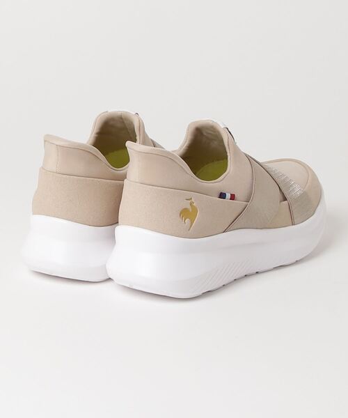 le coq sportif（ルコックスポルティフ）の「LCS マルヌ ダブルベルトスリッポン SI(さっと履ける/軽量/消臭)（スニーカー・レディース・ベージュ系その他/グレー×ホワイト/ブラック×ホワイト・23.5cm/24.5cm/23.0cm/24.0cm/25.0cm/22.5cm）」の8枚目の写真