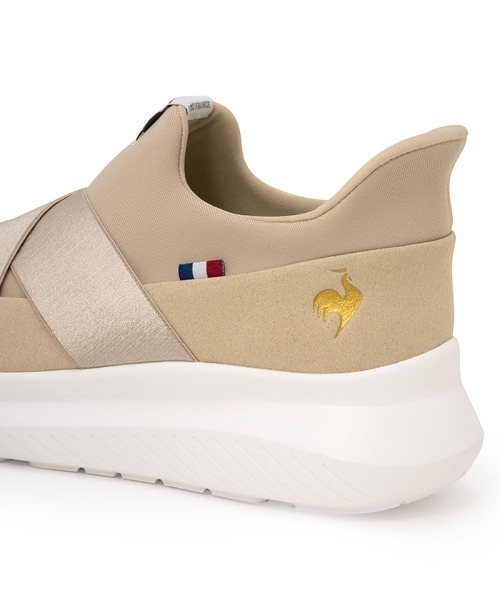 le coq sportif（ルコックスポルティフ）の「LCS マルヌ ダブルベルトスリッポン SI(さっと履ける/軽量/消臭)（スニーカー・レディース・ベージュ系その他/グレー×ホワイト/ブラック×ホワイト・23.5cm/24.5cm/23.0cm/24.0cm/25.0cm/22.5cm）」の6枚目の写真