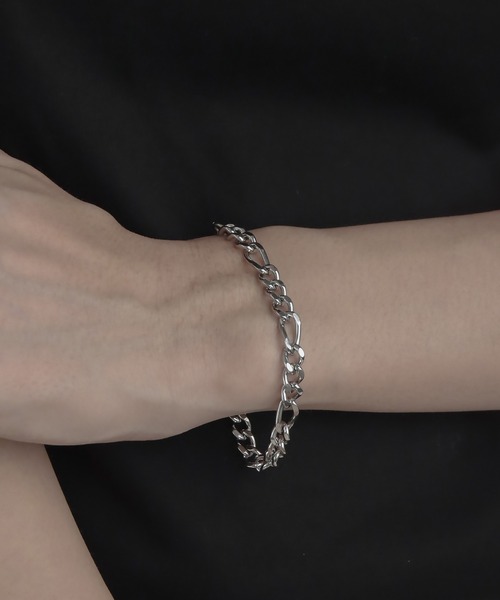 abaskdesign（アバスクデザイン）の「金属アレルギー対応 フィガロチェーンブレスレット（ブレスレット・レディース・シルバー系その他2/シルバー/ゴールド系その他/ゴールド/シルバー系その他/ゴールド系その他2・SMALL/MEDIUM）」の3枚目の写真