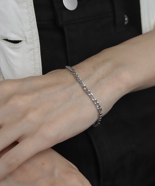abaskdesign（アバスクデザイン）の「金属アレルギー対応 フィガロチェーンブレスレット（ブレスレット・レディース・シルバー系その他2/シルバー/ゴールド系その他/ゴールド/シルバー系その他/ゴールド系その他2・SMALL/MEDIUM）」の7枚目の写真