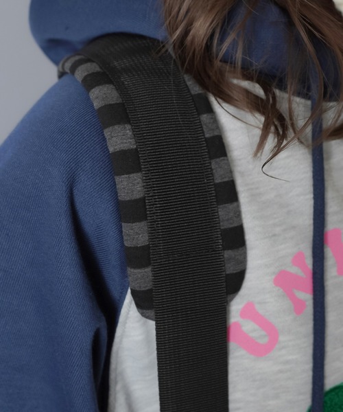 SPINNS(スピンズ)の「なつかし平成リュック/ボーダー/ 普段使いにも スクバにも◎学校生活を楽しく♪通学にも最適(バックパック/リュック・レディース・グレー系その他・ONESIZE)」の8枚目の写真