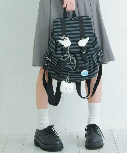 SPINNS(スピンズ)の「なつかし平成リュック/ボーダー/ 普段使いにも スクバにも◎学校生活を楽しく♪通学にも最適(バックパック/リュック・レディース・グレー系その他・ONESIZE)」の16枚目の写真