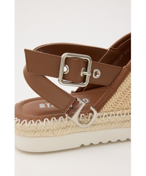 STACCATO(スタッカート)の「アランクロスプラットフォームサンダル(サンダル・レディース・ブラウン/ブラック・22.5cm/23.0cm/23.5cm/24.0cm/24.5cm)」の6枚目の写真