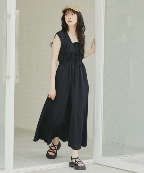 archives（アルシーヴ）の「２ｗａｙパイピングギャザーノースリワンピース（ワンピース・レディース・モカ/アイボリー/ブラック・MEDIUM）」の14枚目の写真