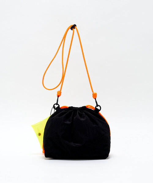 CIAOPANIC（チャオパニック）の「ポーチチャーム付きナイロンショルダーバッグ（ショルダーバッグ・レディース・ブラック/ブラウン/イエロー・FREE）」の13枚目の写真