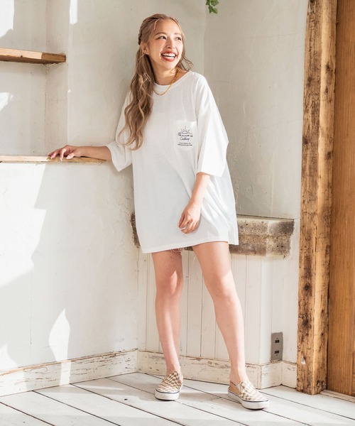 anap mimpi(アナップミンピ)の「ビーチ グラフィック プリント ポケット ビッグ Tシャツ(Tシャツ/カットソー・レディース・ブルー系その他/オフホワイト/ブラック・FREE)」の8枚目の写真