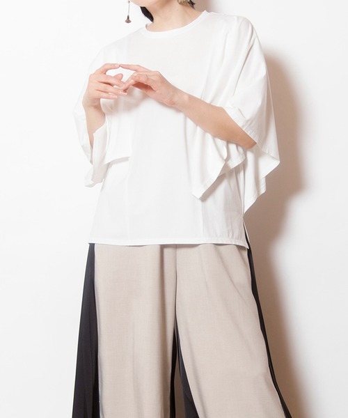 OSMOSIS（オズモーシス）の「ケープスリーブTシャツ（Tシャツ/カットソー・レディース・ブラック/ベージュ系その他/ホワイト/ブルー・ONE SIZE）」の2枚目の写真