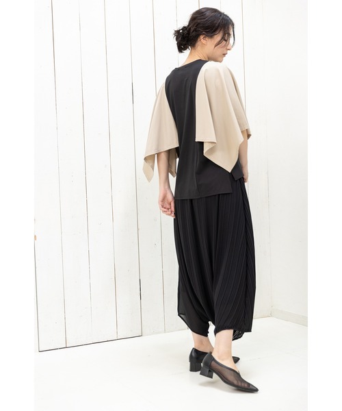 OSMOSIS（オズモーシス）の「ケープスリーブTシャツ（Tシャツ/カットソー・レディース・ブラック/ベージュ系その他/ホワイト/ブルー・ONE SIZE）」の17枚目の写真