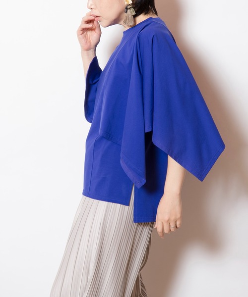 OSMOSIS（オズモーシス）の「ケープスリーブTシャツ（Tシャツ/カットソー・レディース・ブラック/ベージュ系その他/ホワイト/ブルー・ONE SIZE）」の22枚目の写真