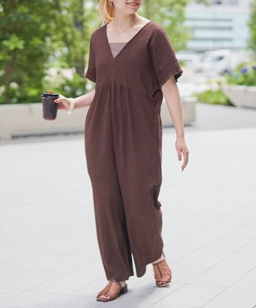 coen（コーエン）の「サッカーチェックオールインワンサロペット（サロペット/オーバーオール・レディース・ブラック/ネイビー/ブラウン・FREE）」の2枚目の写真