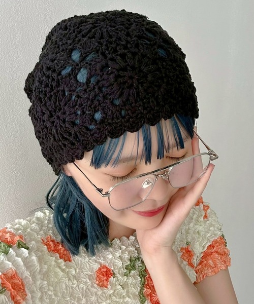 WEGO(ウィゴー)の「WEGO/フラワークロシェニットキャップ(ニットキャップ/ビーニー・レディース・ブラック/アイボリー/サックスブルー・FREE)」の11枚目の写真