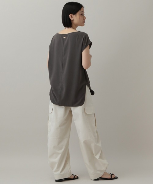 A part by（アパートバイ）の「ソフトジョーゼットルーズＴ（Tシャツ/カットソー・レディース・チャコールグレー/アイボリー/ブラック・FREE）」の18枚目の写真
