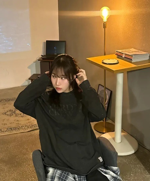 Verdnt(バーダント)の「キャンパスピグメント ブロックコア 長袖Tシャツ(Tシャツ/カットソー・メンズ・ブルー/チャコールグレー/ブラック・MEDIUM/LARGE)」の18枚目の写真