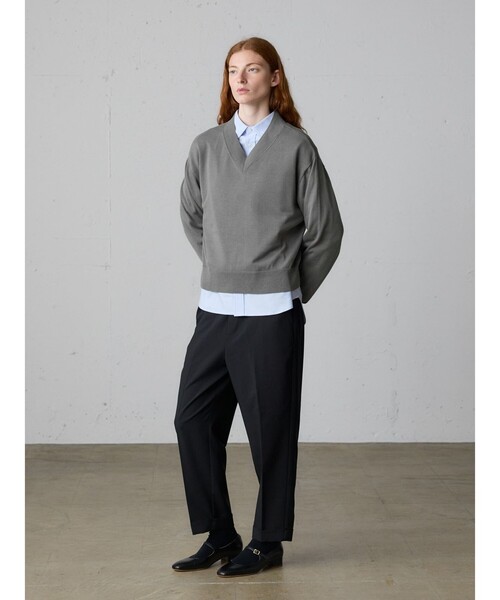 MidiUmi（ミディウミ）の「MidiUmi Vネックニットプルオーバー（ニット/セーター・レディース・チャコールグレー/レッド/グリーン/ブラック・FREE）」の15枚目の写真