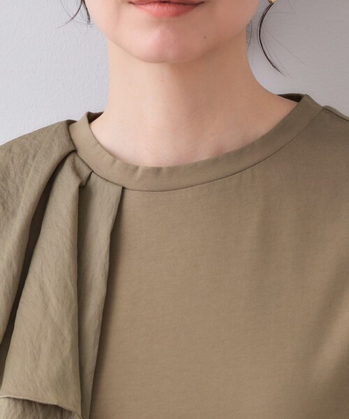 OPAQUE.CLIP（オペークドットクリップ）の「ショルダーフリルドッキングカットソー【洗濯機洗い可】（Tシャツ/カットソー・レディース・ブラック/カーキ/ホワイト・36/38/40/42）」の20枚目の写真