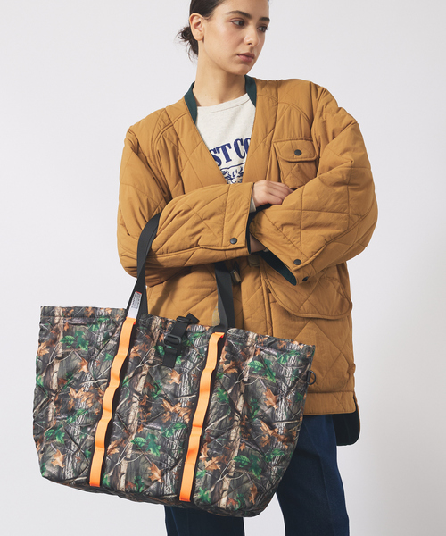 WEEKEND(ER)(ウィークエンダー)の「【WEEKEND(ER)/ウィークエンダー】 QUILTED TOTE /トートバッグ/アウトドア/キャンプ【WEB限定】(トートバッグ・メンズ・ブラウン系その他/ブラック/ブルー/ベージュ系その他・フリー)」の1枚目の写真