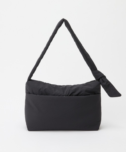 COLONY 2139(コロニートゥーワンスリーナイン)の「ナイロン中綿ソフトレクタングルバッグ(ショルダーバッグ・レディース・ブラック/ブラウン・FREE)」の14枚目の写真