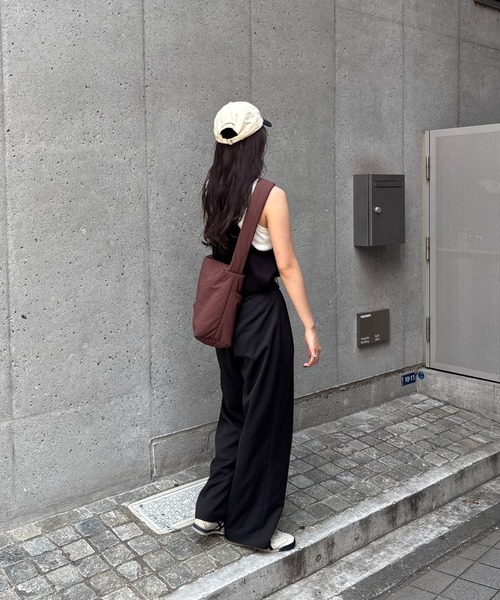 COLONY 2139(コロニートゥーワンスリーナイン)の「ナイロン中綿ソフトレクタングルバッグ(ショルダーバッグ・レディース・ブラック/ブラウン・FREE)」の19枚目の写真