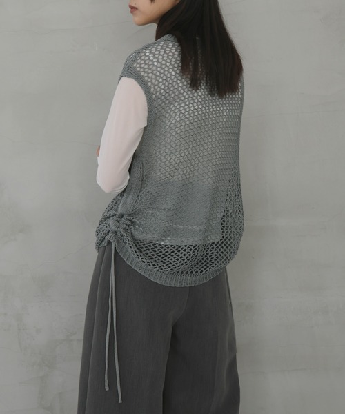hellam（へラム）の「シャーリングメッシュタンク（タンクトップ・レディース・ブラウン/アイボリー/ブラック/グレー・FREE）」の4枚目の写真