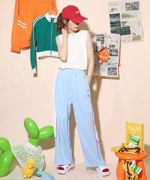 NERDY（ノルディ）の「ライントラックパンツ（スウェットパンツ・レディース・パープル/ブラック/ブルー・M/L/S）」の8枚目の写真