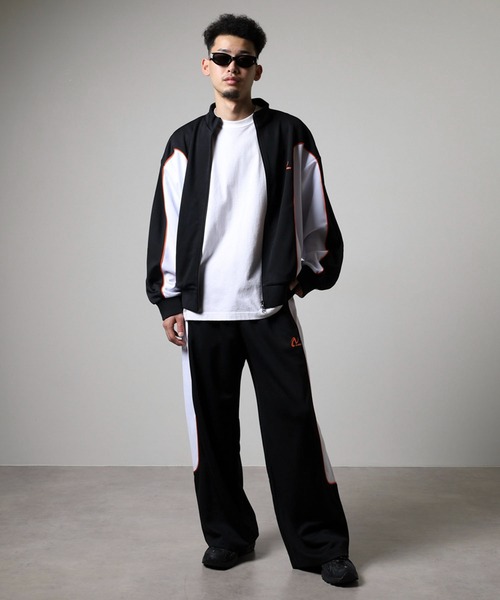 NERDY（ノルディ）の「ライントラックパンツ（スウェットパンツ・レディース・パープル/ブラック/ブルー・M/L/S）」の19枚目の写真