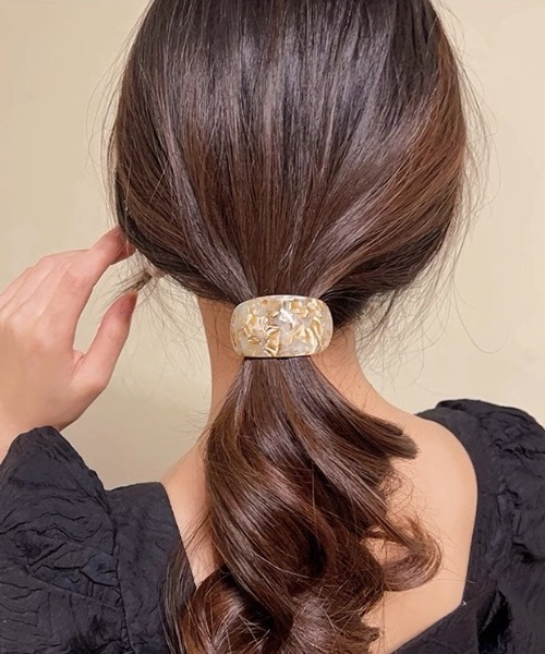 E&C closet…（イーアンドシークローゼット）の「ミックスカラーカーブヘアゴム（ヘアゴム・レディース・パープル/ベージュ/ホワイト/ブラウン/グリーン/ブルー/ブラック・FREE）」の4枚目の写真