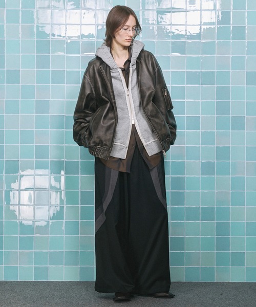 MAISON SPECIAL(メゾンスペシャル)の「《UNISEX》Wool Mixed Prime-Wide Track Pants/ウールミックスプライムワイドトラックパンツ【MAISON SPECIAL/メゾンスペシャル】(その他パンツ・メンズ・ネイビー/ブラック・0/1)」の17枚目の写真