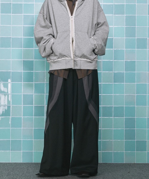 MAISON SPECIAL(メゾンスペシャル)の「《UNISEX》Wool Mixed Prime-Wide Track Pants/ウールミックスプライムワイドトラックパンツ【MAISON SPECIAL/メゾンスペシャル】(その他パンツ・メンズ・ネイビー/ブラック・0/1)」の12枚目の写真