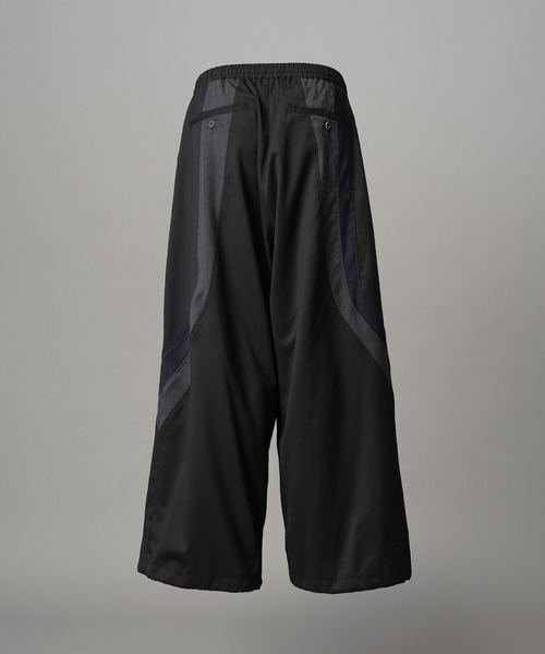 MAISON SPECIAL(メゾンスペシャル)の「《UNISEX》Wool Mixed Prime-Wide Track Pants/ウールミックスプライムワイドトラックパンツ【MAISON SPECIAL/メゾンスペシャル】(その他パンツ・メンズ・ネイビー/ブラック・0/1)」の3枚目の写真