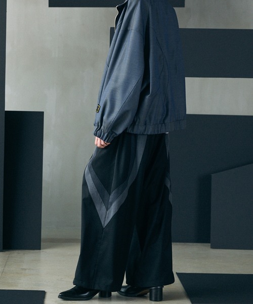 MAISON SPECIAL(メゾンスペシャル)の「《UNISEX》Wool Mixed Prime-Wide Track Pants/ウールミックスプライムワイドトラックパンツ【MAISON SPECIAL/メゾンスペシャル】(その他パンツ・メンズ・ネイビー/ブラック・0/1)」の19枚目の写真