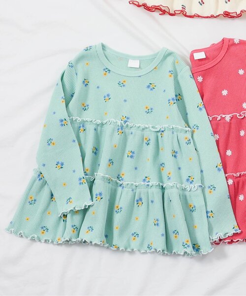 apres les cours（アプレレクール）の「【新色追加/WEB限定】ワッフルティアードTシャツ_ジュニア対応（Tシャツ/カットソー・キッズ・アイボリー/サックスブルー/レッド/ブラック/ピンク/ミント/ブルー・80/90/100/110/120/130/140）」の4枚目の写真