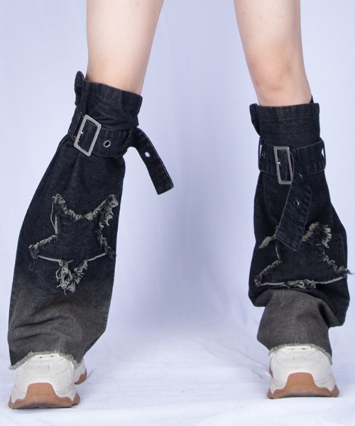 lilful(リルフル)の「Y2K バックル付き デニムレッグウォーマー ダメージ加工 裾フリンジ(レッグウォーマー・レディース・その他3/その他2/その他1/その他4・F)」の3枚目の写真