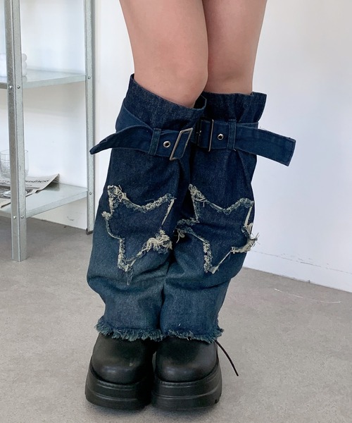 lilful(リルフル)の「Y2K バックル付き デニムレッグウォーマー ダメージ加工 裾フリンジ(レッグウォーマー・レディース・その他3/その他2/その他1/その他4・F)」の21枚目の写真