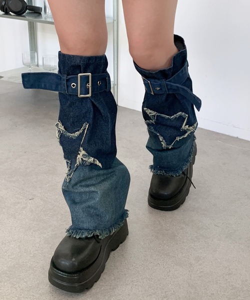 lilful(リルフル)の「Y2K バックル付き デニムレッグウォーマー ダメージ加工 裾フリンジ(レッグウォーマー・レディース・その他3/その他2/その他1/その他4・F)」の22枚目の写真